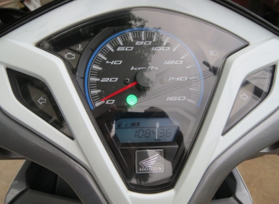 ตัว TOP สุด Click 125i Idling stop 2013  เดิมดี  ไม่มีบิวด์  เพียง 38,900 บาทเท่านั้น