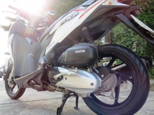 ตัว TOP สุด Click 125i Idling stop 2013  เดิมดี  ไม่มีบิวด์  เพียง 38,900 บาทเท่านั้น