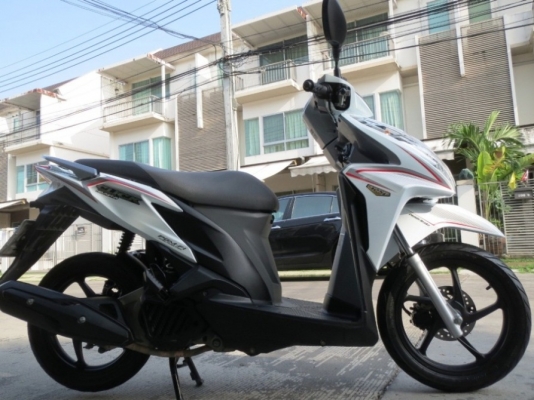 ตัว TOP สุด Click 125i Idling stop 2013  เดิมดี  ไม่มีบิวด์  เพียง 38,900 บาทเท่านั้น