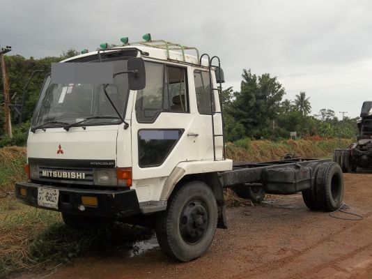 ขายด่วนรถบรรทุกหกล้อลากคลัชชี เครื่องยนต์ 165แรง สภาพสวย