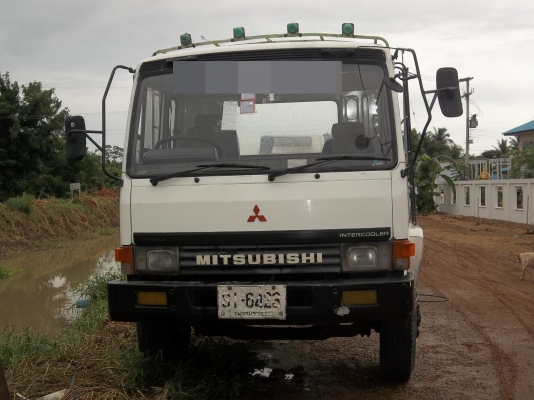 ขายด่วนรถบรรทุกหกล้อลากคลัชชี เครื่องยนต์ 165แรง สภาพสวย