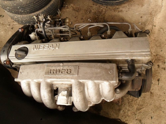 ขายเครื่่องดีเซล นิสสัน RD28-2800cc(มีเลขเครื่อง แจ้งลงเล่มได้เลย) เครื่องสตาร์ทติดปกติ 7,500บ.T.092-9351644