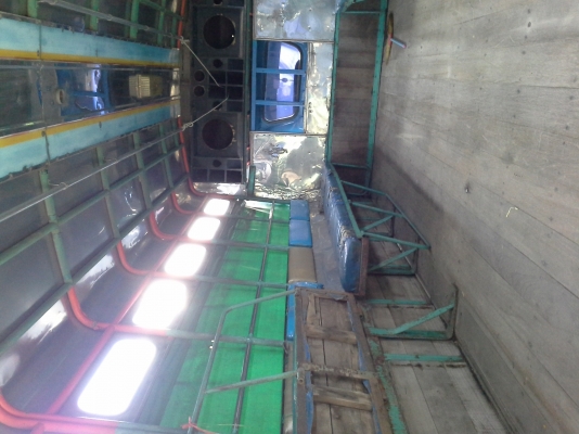 หกล้อ  กลาง  KS