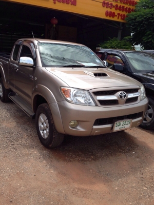 ขายToyota vigo cab 4x4 ปี 2548