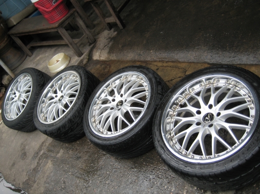 ขายแม็ก rays แท้ หน้า 8 หลัง 9 ขอบ18 5รู114 พร้อมยาง ไม่เคยซ่อม