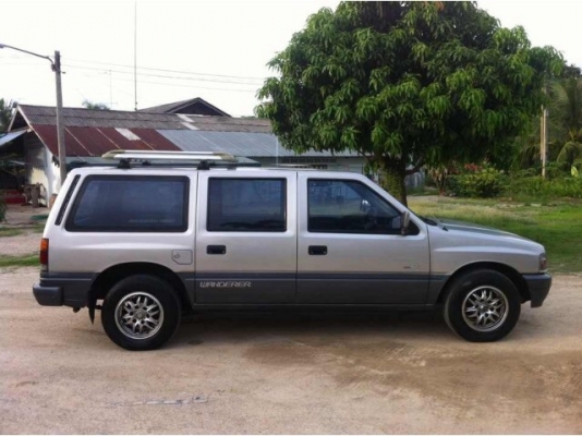 ขายรถครอบครัว อีซูซุแวน วันเดอเล่อ ราคา 138000 บาท