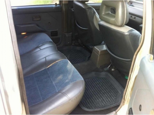 ขายรถครอบครัว อีซูซุแวน วันเดอเล่อ ราคา 138000 บาท ขายรถครอบครัว อีซูซุแวน วันเดอเล่อ ราคา 138000 บาท