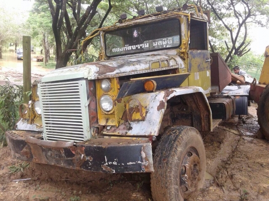 ขายรถสิบล้อหัวลากเรียล 2 เพลา เครื่อง PD6-220 แรง ท้าย zm มีจานพร้อมวิน เบรคจิฟฟี่ พวงมาลัยพาวเวอร์