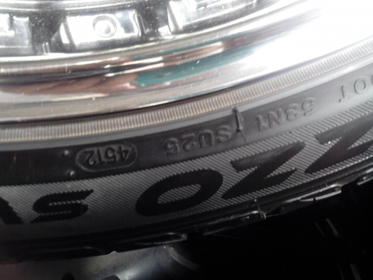 ขอบ 24 นิ้ว ยางปี 2012 อย่างสวย ขอบ 24 นิ้ว ยางปี 2012 อย่างสวย