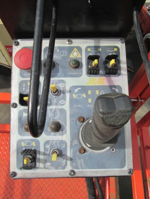 ขายรถกระเช้า # ขากรรไกร (ดีเซล) ยี่ห้อ JLG มือสองสภาพดี พร้อมใช้งาน มีรับประกัน ขายรถกระเช้า # ขากรรไกร (ดีเซล) ยี่ห้อ JLG มือสองสภาพดี พร้อมใช้งาน มีรับประกัน