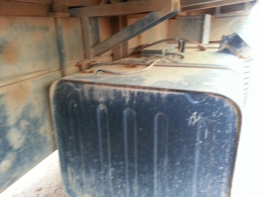 รถอีซูซุ 10 ล้อดั้ม FXZ  360 แรงม้า. ปี 54 ( รถวิ่ง 1xx,xxx กม.  -  12x,xxx กม. - 13x,xxx กม.  )   ( มีขาย 3 คัน. )   สนใจติดต่อ 081 - 6079515