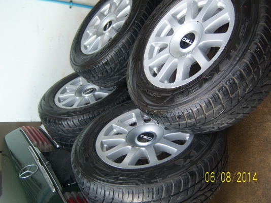 แม็กขอบ18 TRD พร้อมยาง 265 60 18  6รู139(11800)