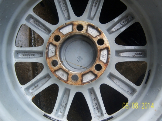 แม็กขอบ18 TRD พร้อมยาง 265 60 18  6รู139(11800)