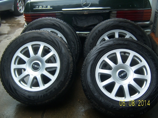 แม็กขอบ18 TRD พร้อมยาง 265 60 18  6รู139(11800)