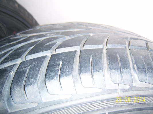 แม็กขอบ18 TRD พร้อมยาง 265 60 18  6รู139(11800)