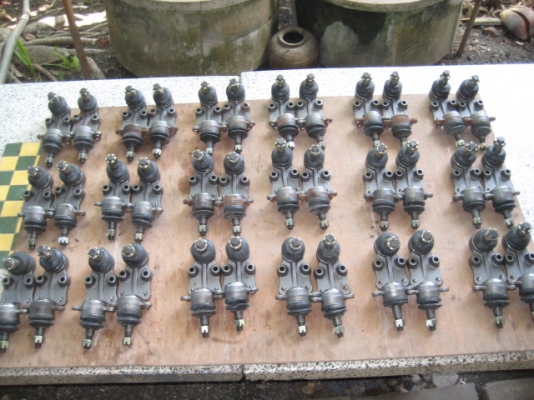 ขายลูกหมาก isuzu ดรากอน tfr ของใหม่ ชุดละ 1,000