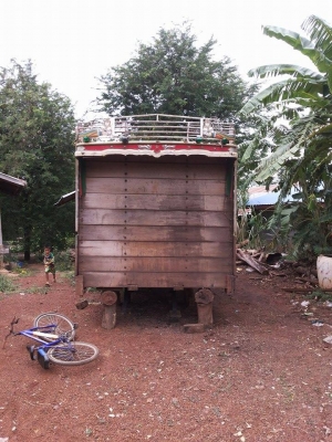 กระบะรถบรรทุก 10 ล้อ คอกไม้ ช่วงยาว  สภาพสวย ราคา 50000