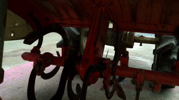 รถพรวนดิน สตาร์ทด้วยกุญแจ รถพรวนดิน สตาร์ทด้วยกุญแจ