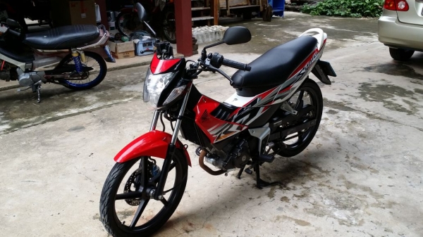 ขาย SONIC 125 สตาร์ทมือ รถจดทะเบียนปี 51 สีแดง ขาว สภาพเดิมๆ สวยๆ ทะเบียนหมด มิ.ย.58 พร้อมโอน