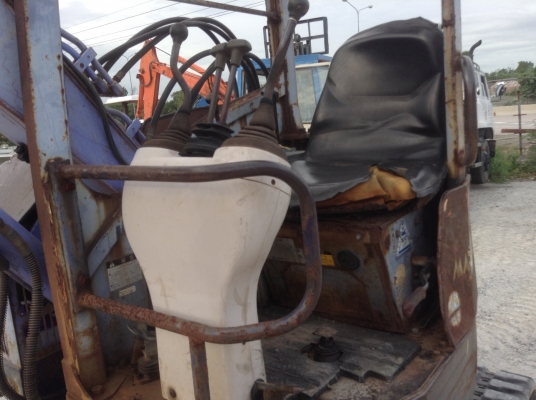 ขายรถขุด ฮิตาชิ EX30 UR-2. คอนโทรน้ำมัน ปั้มนิ้ว เครื่องอีซูซุ 3 ซูบ