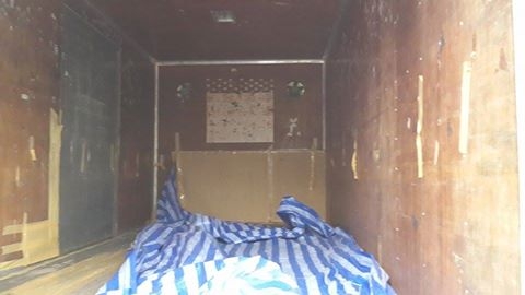 ขายตู้แห้ง ประตู 3 บาน  ยาว 5 เมตร