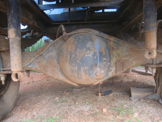 หกล้อ  ตู้นวด 5 ฟุต  เครื่อง  85 แรง  ราคา  110,000 บาท