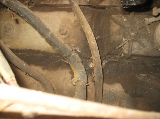 หกล้อ  ตู้นวด 5 ฟุต  เครื่อง  85 แรง  ราคา  110,000 บาท