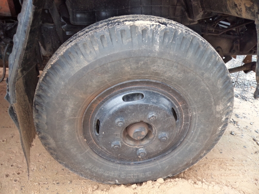 ขาย295000บาท รถอีซูซุ6ล้อNPR110แรง สภาพสวยพร้อมใช้งานคับ