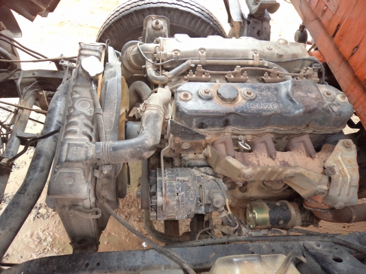 ขาย295000บาท รถอีซูซุ6ล้อNPR110แรง สภาพสวยพร้อมใช้งานคับ