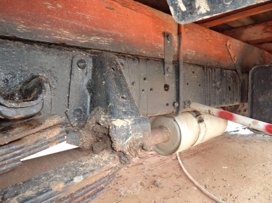 ขาย295000บาท รถอีซูซุ6ล้อNPR110แรง สภาพสวยพร้อมใช้งานคับ