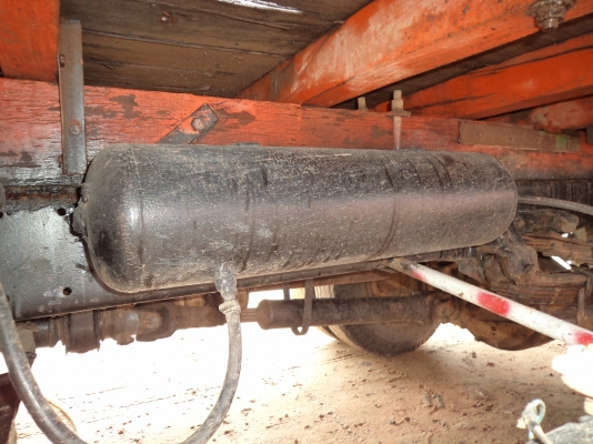 ขาย295000บาท รถอีซูซุ6ล้อNPR110แรง สภาพสวยพร้อมใช้งานคับ