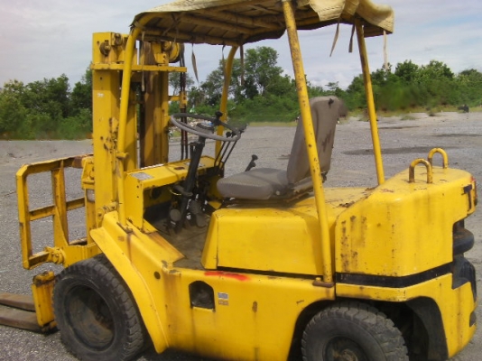 รถยกTCMดีเซล2.5ตันเสาสูง3เมตรงากระดกได้ขายตามสภาพเก่านอก155,000บาททดลองเเละต่อลองราคาได้