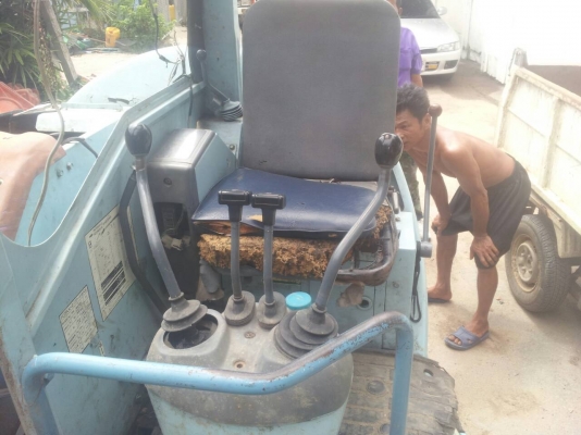 KOMUTSU pc28uu KOMUTSU pc28uu