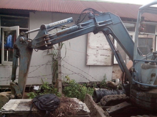 KOMUTSU pc28uu KOMUTSU pc28uu