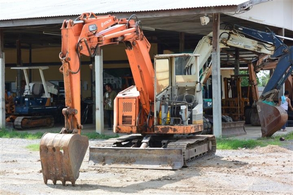 ขายรถแบคโฮ HITACHI EX50URGเก่าญี่ปุ่นไม่เคยใช้งานในไทย