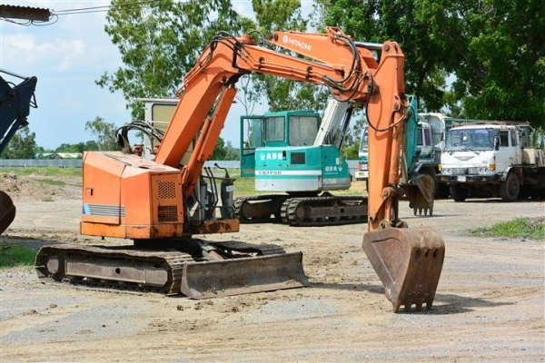 ขายรถแบคโฮ HITACHI EX50URGเก่าญี่ปุ่นไม่เคยใช้งานในไทย