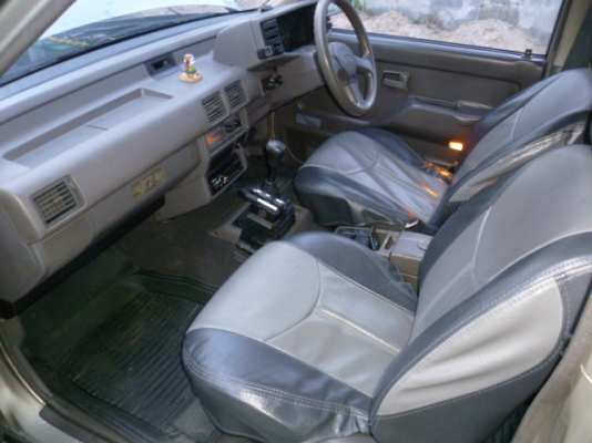 ขายอีซูซุ แวน วันเดอเลอ 5 ประตู รถครอบครัว ขายอีซูซุ แวน วันเดอเลอ 5 ประตู รถครอบครัว