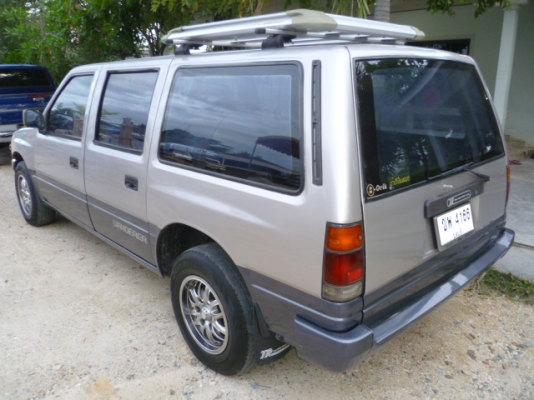 ขายอีซูซุ แวน วันเดอเลอ 5 ประตู รถครอบครัว ขายอีซูซุ แวน วันเดอเลอ 5 ประตู รถครอบครัว