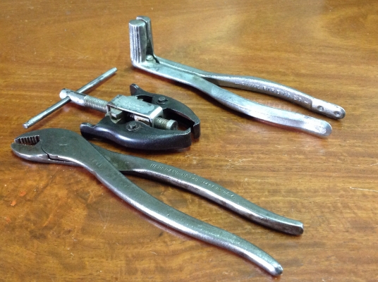 ขายชุดเครื่องมอ Vintage Blue Bird งานแบตเตอรี่ ชุด 3 ชื้น ขายชุดเครื่องมอ Vintage Blue Bird งานแบตเตอรี่ ชุด 3 ชื้น