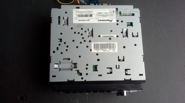 Pioneer 1Din รุ่น DEH-2450UB เล่นแผ่น CD, MP3, USB Pioneer 1Din รุ่น DEH-2450UB เล่นแผ่น CD, MP3, USB