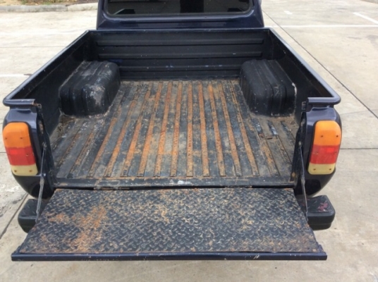 ขายรถกระบะมาสด้า แฟมิลี่แคปใหญ่ ปี 94 เครื่อง 1.4 เกียร์ธรรมดา 5 เกียร์ ภายในสวยเดิมๆ เบาะหลังแคปมีพร้อม ตัวถังสวย สีเต็มเงา ไม่มีผุ เครื่องวิ่งดี เกียร์แน่น ช่วงล่างดีครับ ล้อเดิมๆ ยางดี รถขับดีครับ ขายถูกครับ ขายรถกระบะมาสด้า แฟมิลี่แคปใหญ่ ปี 94 เครื่อง 1.4 เกียร์ธรรมดา 5 เกียร์ ภายในสวยเดิมๆ เบาะหลังแคปมีพร้อม ตัวถังสวย สีเต็มเงา ไม่มีผุ เครื่องวิ่งดี เกียร์แน่น ช่วงล่างดีครับ ล้อเดิมๆ ยางดี รถขับดีครับ ขายถูกครับ