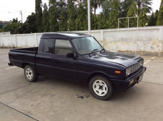 ขายรถกระบะมาสด้า แฟมิลี่แคปใหญ่ ปี 94 เครื่อง 1.4 เกียร์ธรรมดา 5 เกียร์ ภายในสวยเดิมๆ เบาะหลังแคปมีพร้อม ตัวถังสวย สีเต็มเงา ไม่มีผุ เครื่องวิ่งดี เกียร์แน่น ช่วงล่างดีครับ ล้อเดิมๆ ยางดี รถขับดีครับ ขายถูกครับ