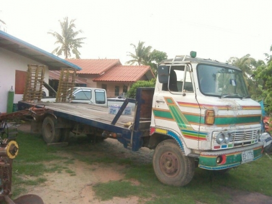 ขายเทรลเลอร์6ล้อ HINO KM350 เครื่องEQ100 เครื่องดี แคชซีสวย ยางดี มีบันไดขึ้นรถเกี่ยว หัวไม่ผุ สนใจโทร 090-8588220คุณนะ