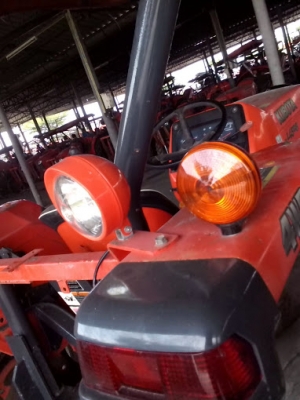 45แรงเครืองดีเกียรไม่หอน ระบบไฮโดลิคใช้งานได้ทุกอย่าง ไม่มีจุดรั่วซึม ระบบการทำงานดีแน่นอน เพราะรถทุกคันผมเลือกเองขับทดสอบแล้วทุกคัน รับรองว่าใช้งานได้อีกนานคุ่มกับเงินของท่านที่เสียมาแน่นอนครับ 45แรงเครืองดีเกียรไม่หอน ระบบไฮโดลิคใช้งานได้ทุกอย่าง ไม่มีจุดรั่วซึม ระบบการทำงานดีแน่นอน เพราะรถทุกคันผมเลือกเองขับทดสอบแล้วทุกคัน รับรองว่าใช้งานได้อีกนานคุ่มกับเงินของท่านที่เสียมาแน่นอนครับ