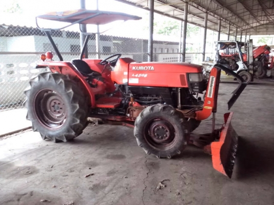 45แรงเครืองดีเกียรไม่หอน ระบบไฮโดลิคใช้งานได้ทุกอย่าง ไม่มีจุดรั่วซึม ระบบการทำงานดีแน่นอน เพราะรถทุกคันผมเลือกเองขับทดสอบแล้วทุกคัน    รับรองว่าใช้งานได้อีกนานคุ่มกับเงินของท่านที่เสียมาแน่นอนครับ