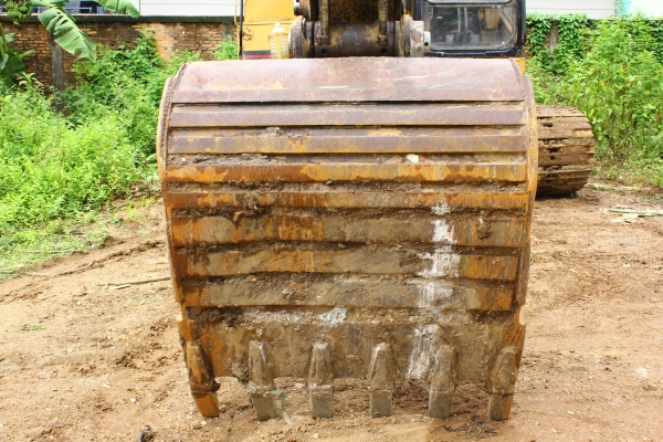 ขายแบคโฮ  CAT 320 V2  เอกสารเล่มทะเบียน  พร้อมโอน  ราคาขาย  1,080,000  บาท