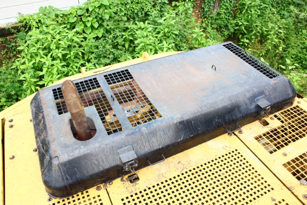 ขายแบคโฮ  CAT 320 V2  เอกสารเล่มทะเบียน  พร้อมโอน  ราคาขาย  1,080,000  บาท