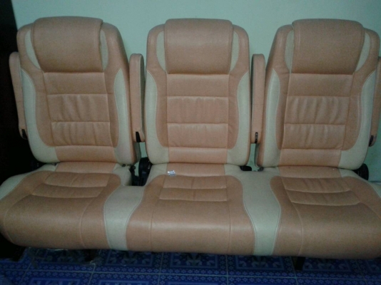 ขายเบาะรถตู้ 9 ที่นั่ง ราคา28,000.- สนใจสามารถคุยราคาได้ครับ 089-1548709