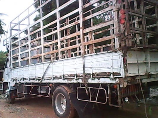 ขายร็อกกี้195แรง พ.เพาเวอร์ เบรกทิฟฟี่ ภายในสวย แอร์เย็น เครื่องดี แคชซีสวย ยางดี ห้างแท้ ยาว6.50ม. สภาพพร้อมใช้งาน เอกสารพร้อมโอน สนใจโทร 090-8588220คุณนะ หรือ www.truck.in.th/498