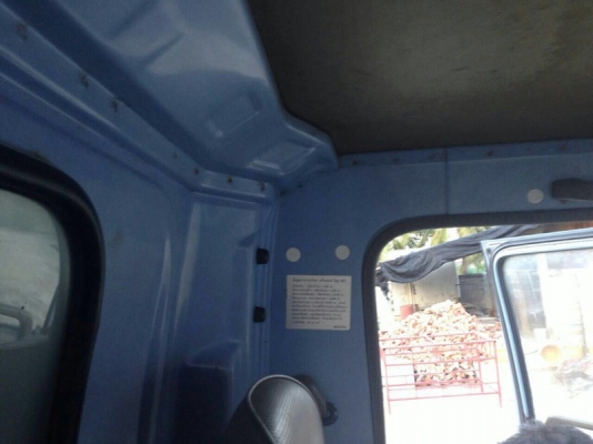 รถอีซูซุ  6  ล้อ รั้ว  ( ไม่ดั้ม )  120 แรงม้า. ปี 42  ( ฝาขาว )   สนใจติดต่อ 081 - 6079515